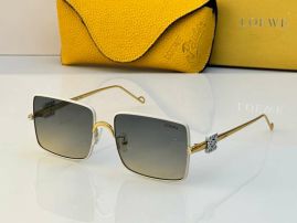 Picture of Loewe Sunglasses _SKUfw52349835fw